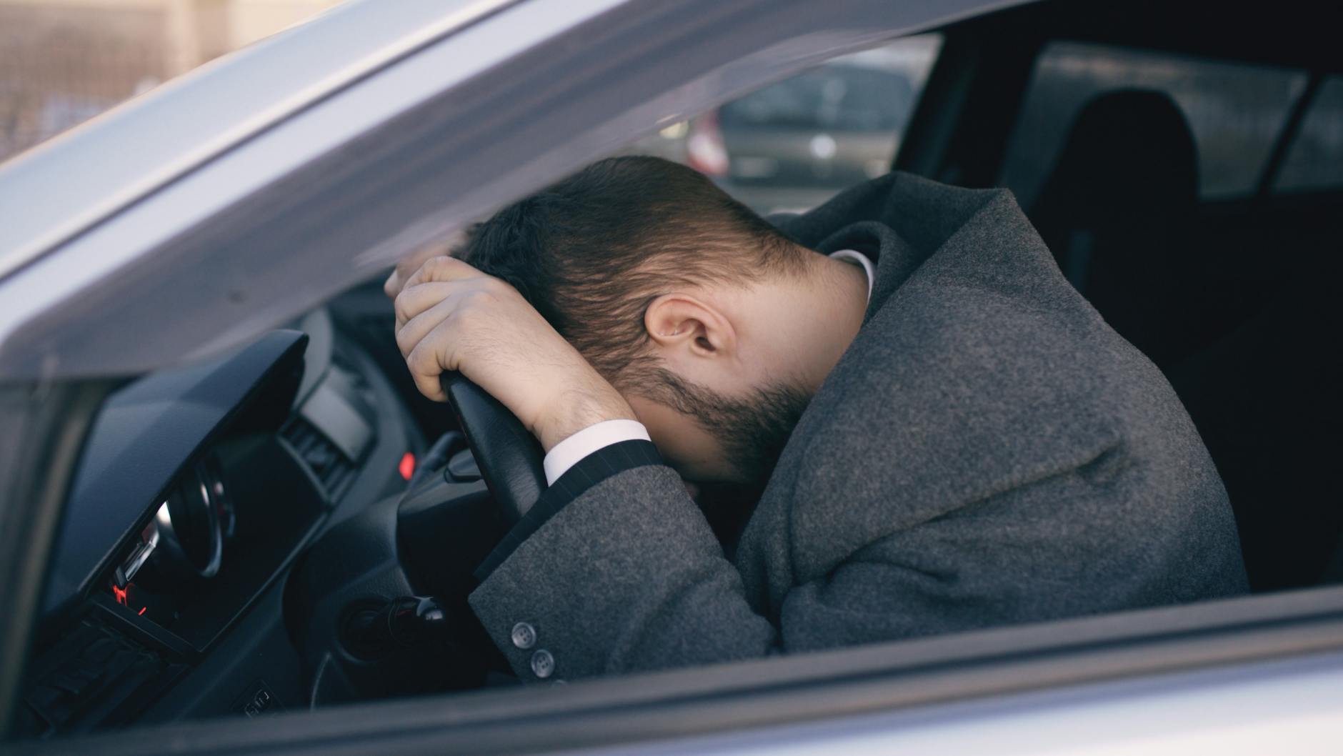 Vehicle Downtime Reduction: 7 GPS Fleet Management Strategies