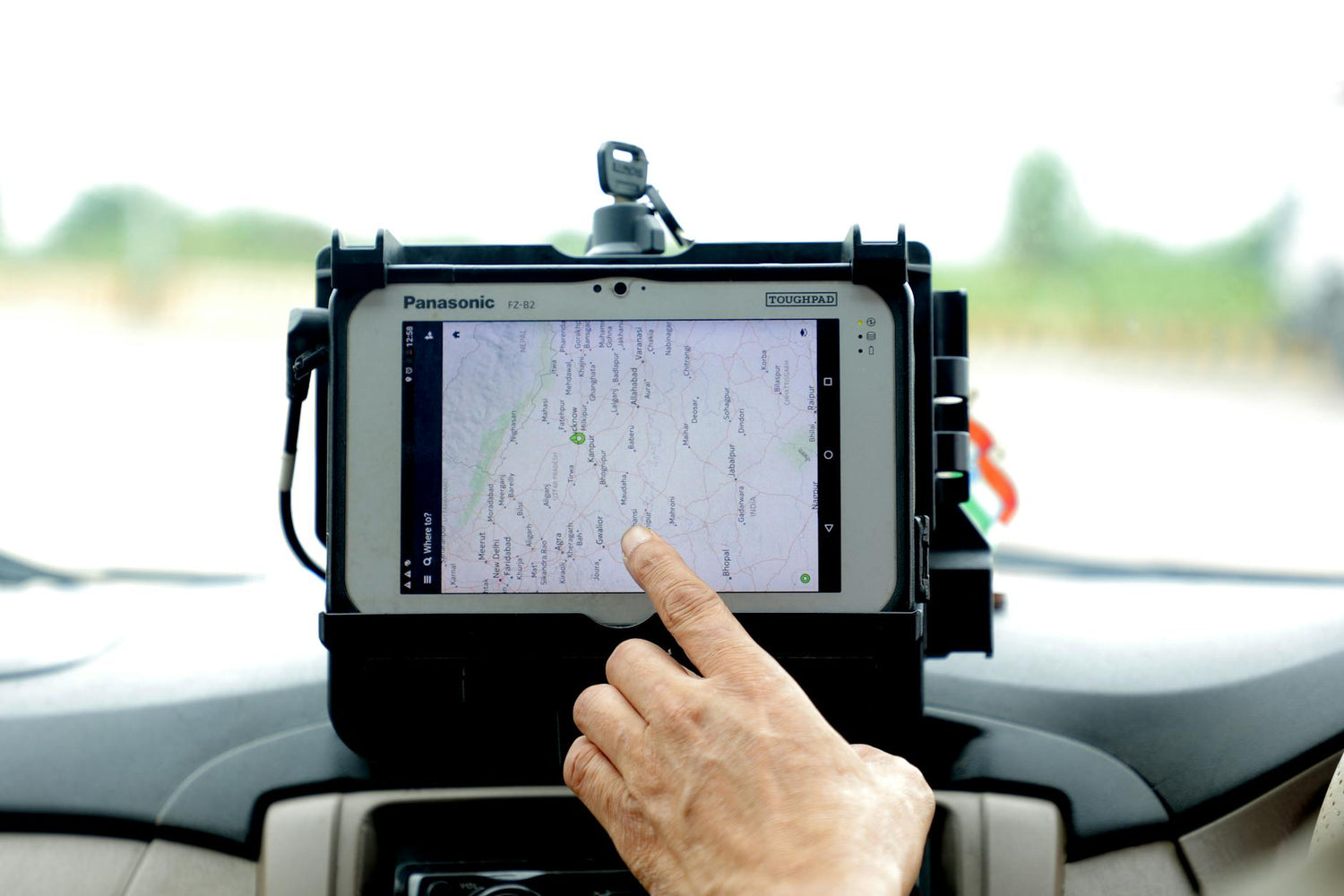GPS Tracker Inside Car: Professional Installation Guide 2024