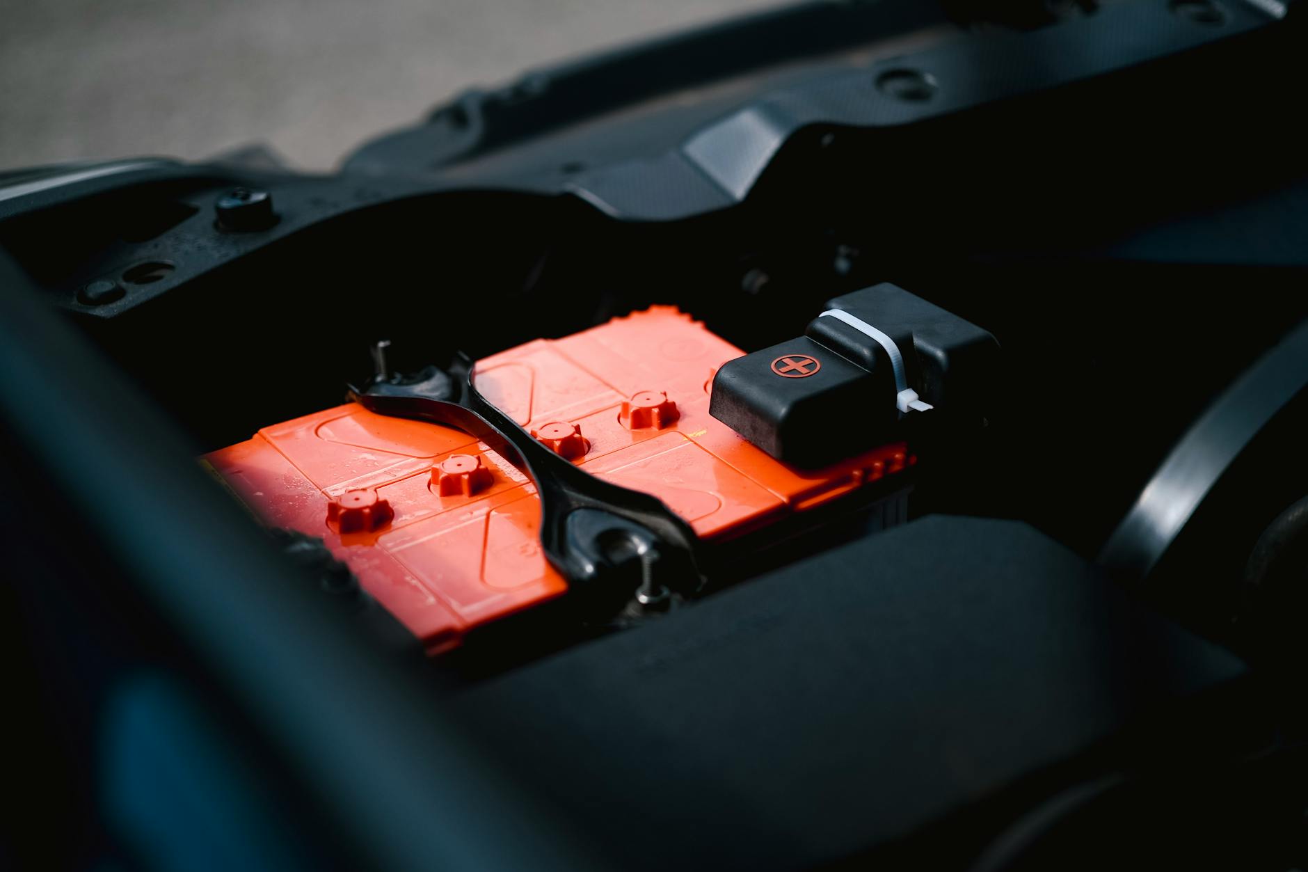 Electric Vehicle Maintenance Costs: Fleet Savings Guide 2024